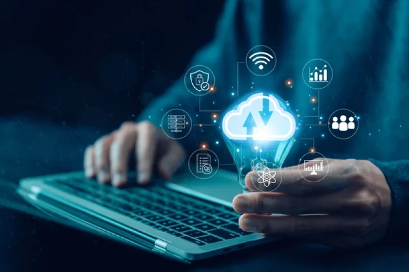 solution-big-data-technology-cloud-600nw-2427635811